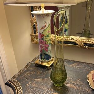 Elegant MCM Art Green Glass swung bud vase